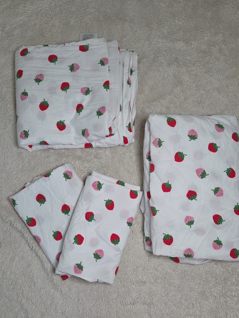 Kate Spade Strawberry Sheet Set Full Size